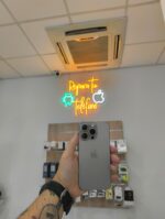 iPhone 15 Pro Gris Titanio 256 GB - Imagen 2