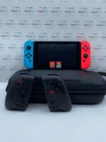 Nintendo Switch V1 con accesorios, mando Pro y Pokémon Escarlata, mando Pro