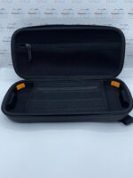 Nintendo Switch V1 con accesorios, mando Pro y Pokémon Escarlata, caja de juego